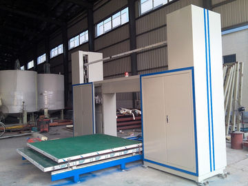 ฟองน้ำอัตโนมัติเครื่องตัดโฟม CNC แบบอัตโนมัติพร้อมใบเลื่อยวงเดือน
