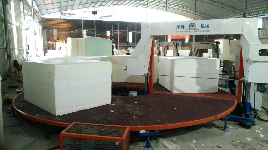 1200mm ความสูงการตัด เครื่องตัดฟองแนวราบ ด้วย 7.5KW พลังงาน / ระบบควบคุม PLC